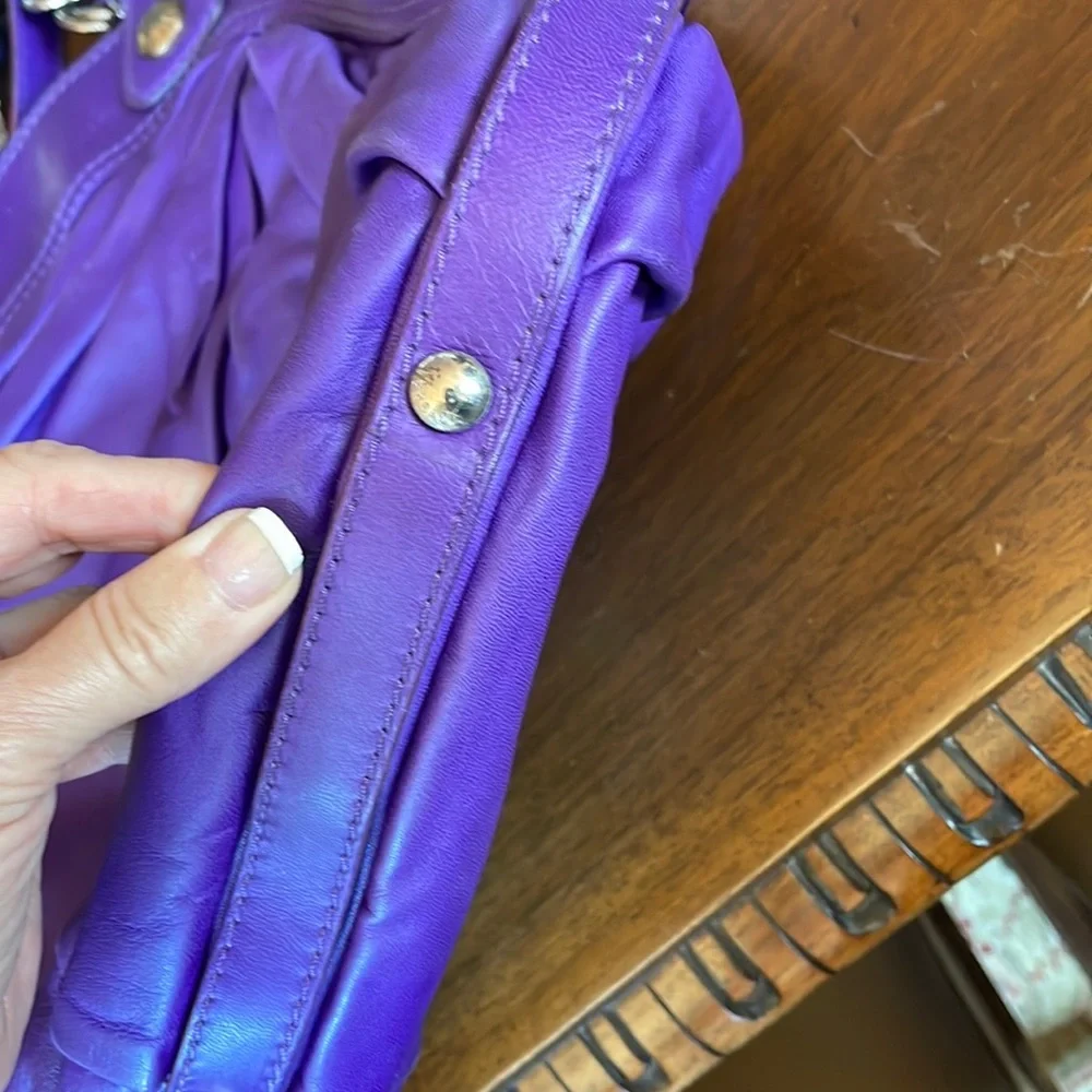 🛍💝HOST PICK💝🛍Exquisite VERSACE LEATHER BAG - Picture 10 of 15